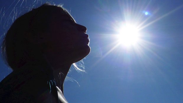 Aşırı sıcaklar psikolojiyi etkiliyor